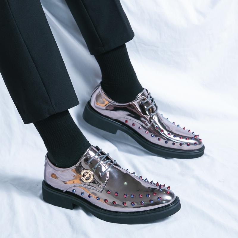 

Кожаная обувь для мужчин, новинка 2023 года, мужская деловая повседневная нескользящая дышащая универсальная обувь на мягкой подошве, лоферы 38–46 46 серебряный