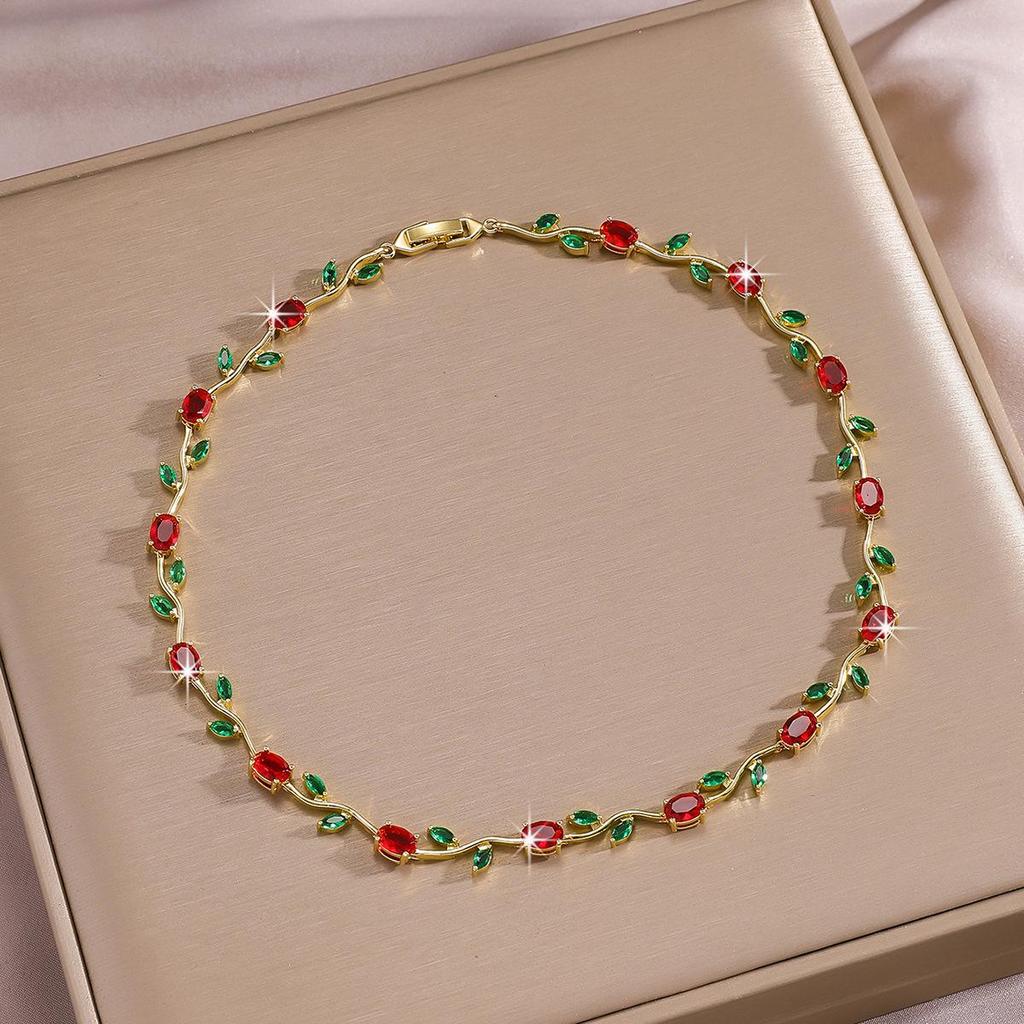 Bracelet Feuille Plaqué Or avec Incrustations de Zircon Hachuré et de Diamant
