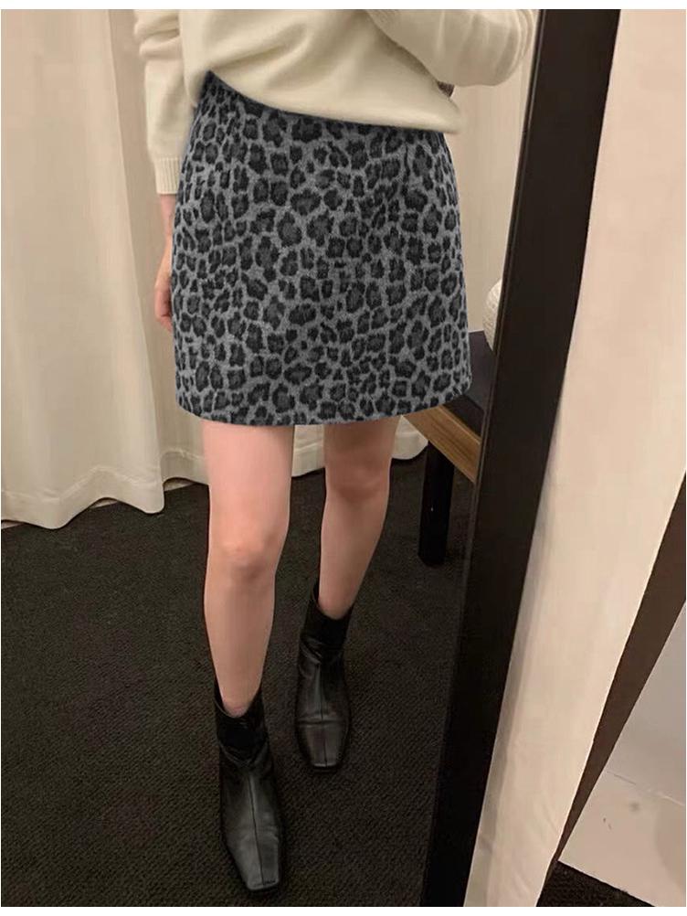 Wollrock mit Leopardenmuster, hoher Bund, A-Linie - Damen Herbst/Winter 2025 Kollektion, Kaffeefarbe, Schlankmachender, figurbetonter kurzer Rock.