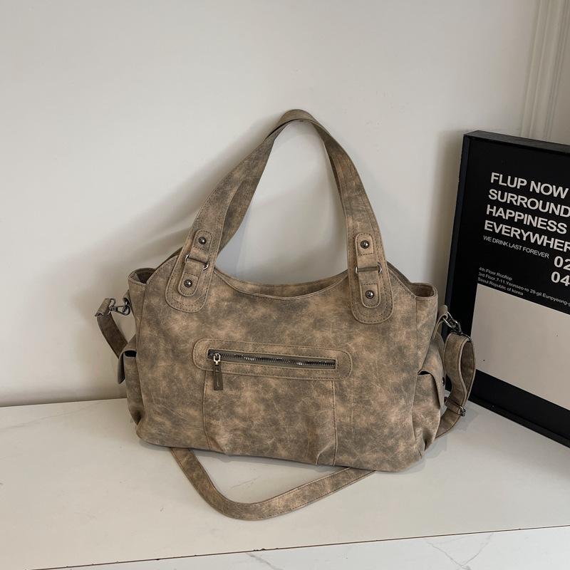 Retro Large-capacity Bag Women's 2025 New Fashion Matte Commuter Shoulder Messenger Bag Simple Portable Tote Bag