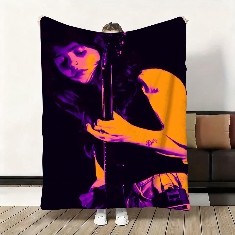 C-Clairo Singer Throw Thick Flannel Blanket Lightweight Warm Cozy Skin-Friendly Throw for Sofa Bed Office Winter Use 75x90cm