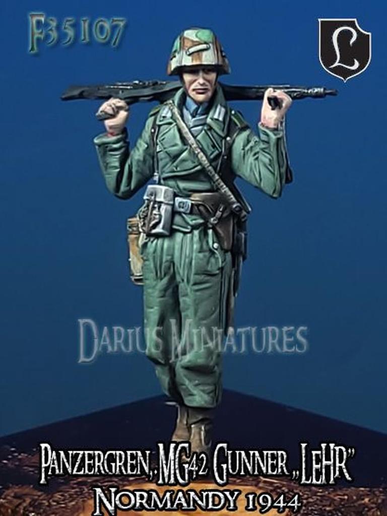 Darius Miniatures WWII German Panzergrenadier Training Regiment MG42 Gunner Normandy 1944 Resin Kit DMF35107 1/35 (Person)