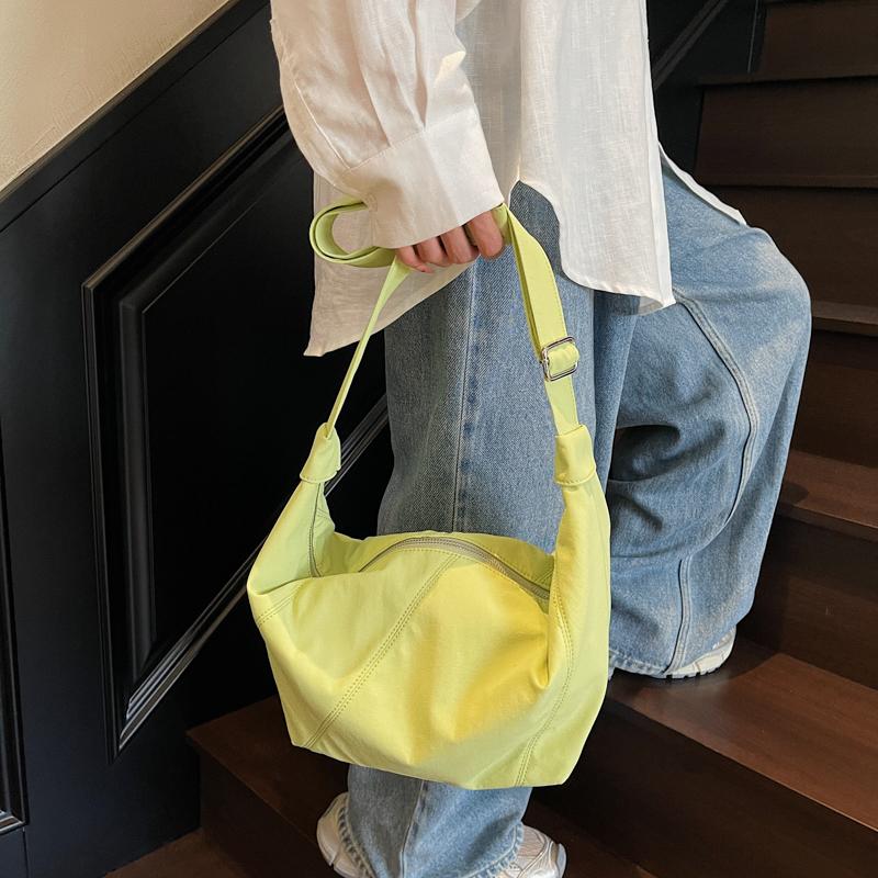 Women's Large Capacity Shoulder Crossbody Bag Solid Color Hobo Bag