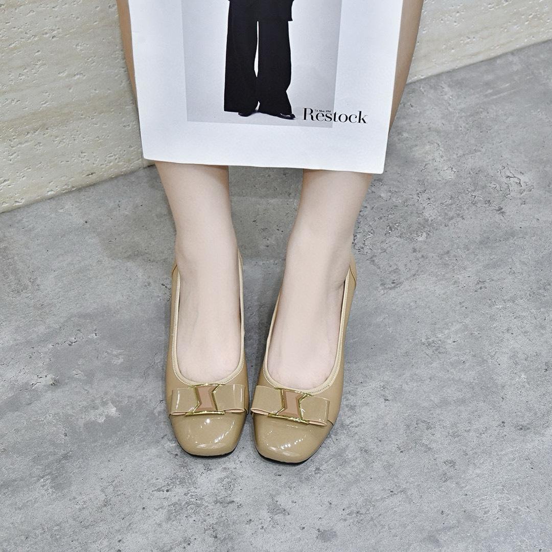 

Женские осенние туфли на высоком каблуке с квадратным носком, новые, с бантом, с открытым верхом, на среднем каблуке, рабочие туфли на одной педали для通勤, женские одинарные туфли 40 абрикосовый