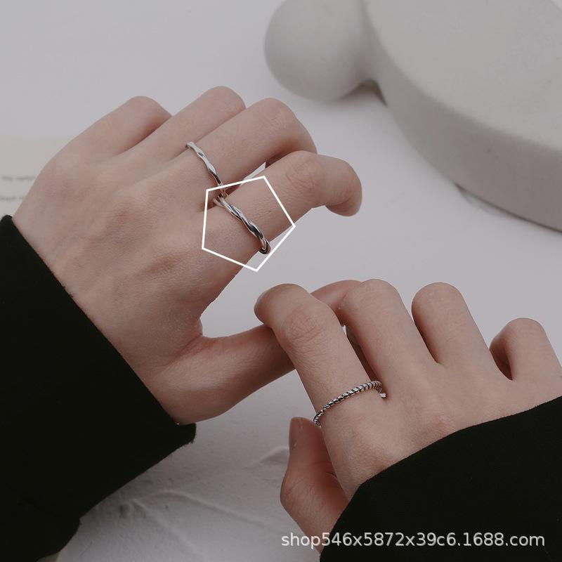 Personalisierter Retro-Ring Damen Kalter Wind Kreative Kette Stern Schlichter Ring Nische Thailändisches Silber Retro-Ring