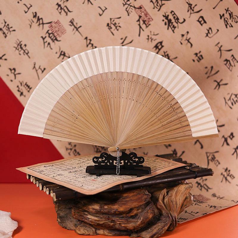 Éventail pliant Hanfu style ancien: Nouveau éventail de danse chinois pour femme
