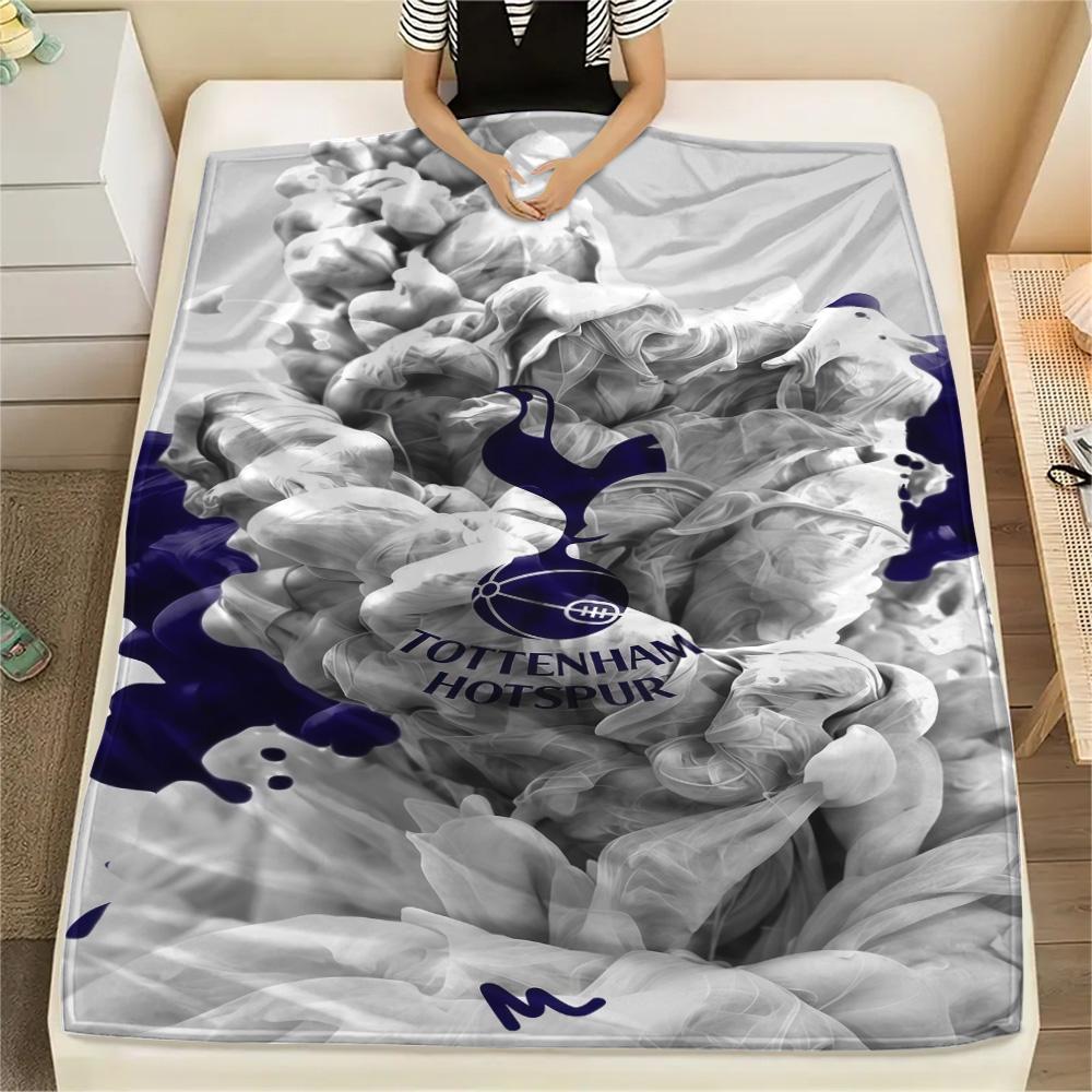 Spurs Logo Print FlAannel Blanket, High Quality Comfortable for All Seasons, Home Decor, Warmth and Comfort