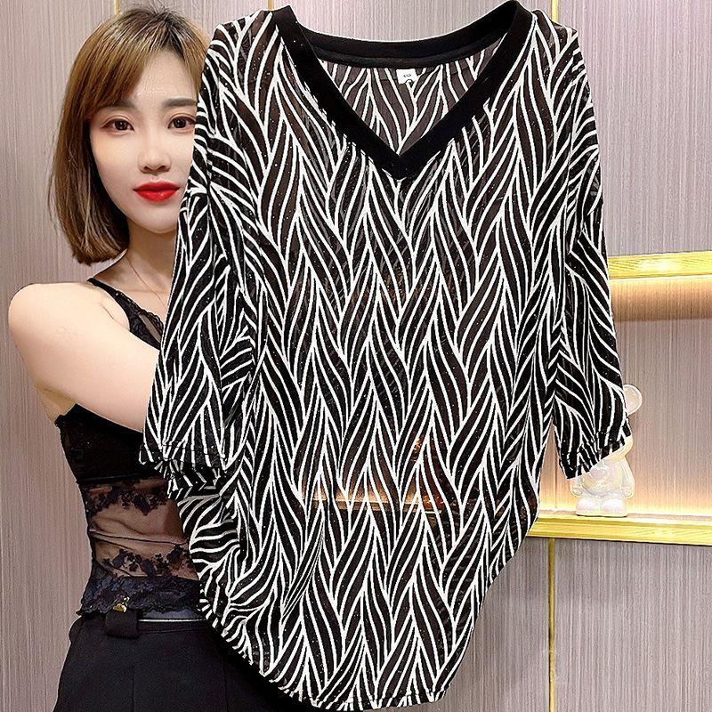 

Tops Women s Summer 2023 New Arrival Plus Size Ladies 1.00 Kg-150.00 kg Plus Size Casual Retro Easy Matching French Style V-neck Short Sleeve T-shirt Black M(Within 60.00kg])