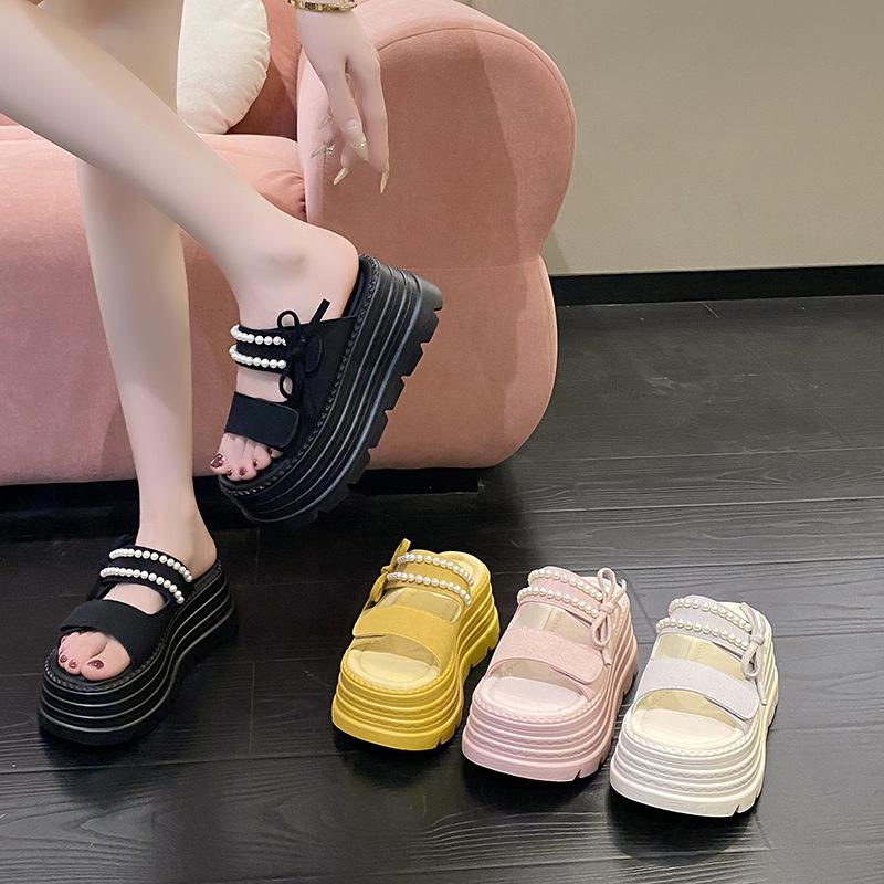 Muffin Thick-soled Heightening Cool Slippers Women's Summer Wear 2025 New Gentle Skirt Fashion Pearl High-heeled Sandals