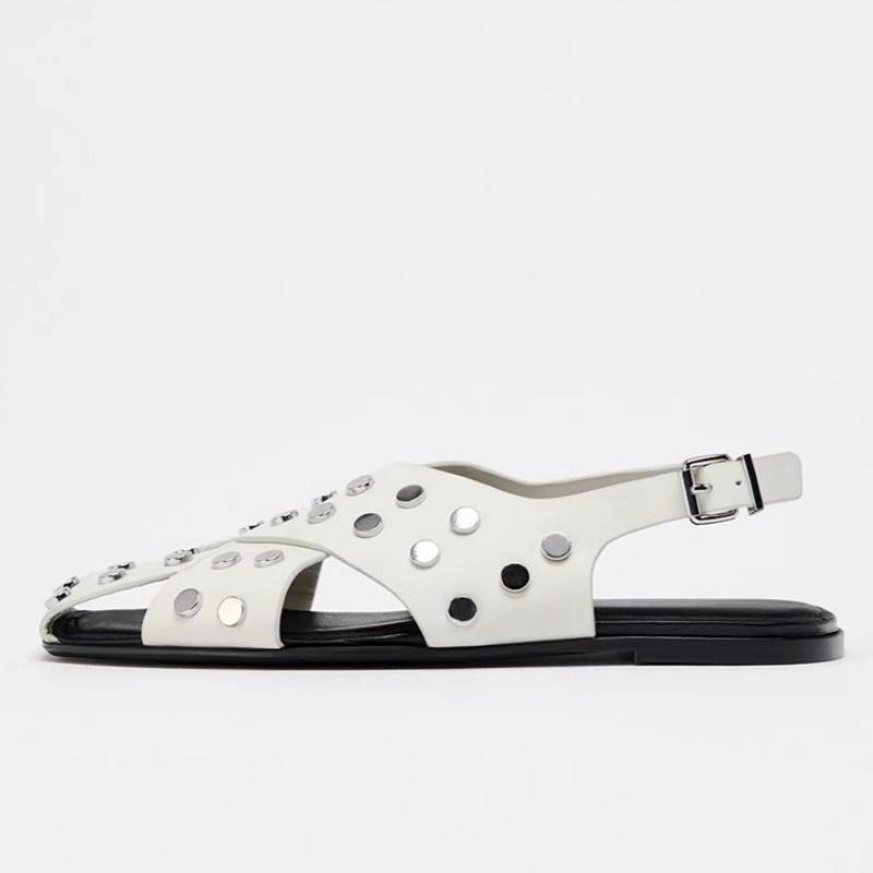 

Fashion 2025 New Summer Casual Rivet Sandals Women Flats Fashion Buckle Strap Trend Walking Dress Women Sandals Heel Back Empty Shoes 40 белый