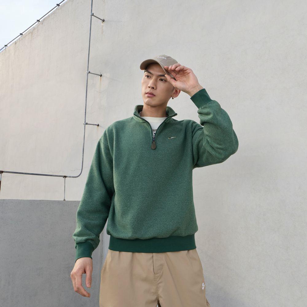 Nike Knitwear Men s Green Stand Collar Moderate S