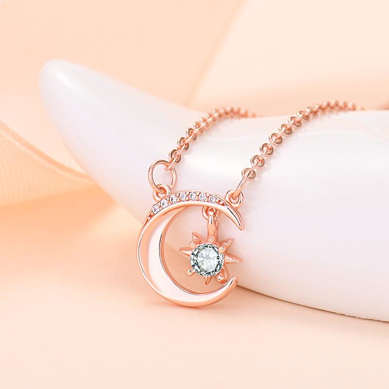 Korejská verze závěsného světla Přívěsek Jednorožec Hvězda a Měsíc Strážný Luxusní Hvězda a Měsíc Niche Designový Smysl Legenda Hvězda a Měsíc Řetízek na klíční kost