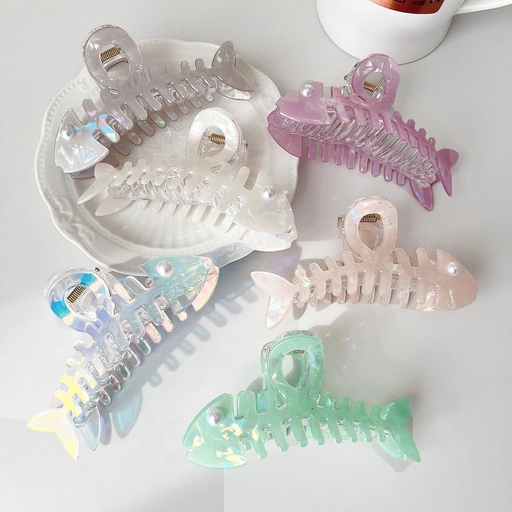 Pearlescent Girls Hair Claw Creative Fish Bone Shaped Shark Gripper For Women Trendy Hair Decor Accessories INS Style Hair Clips