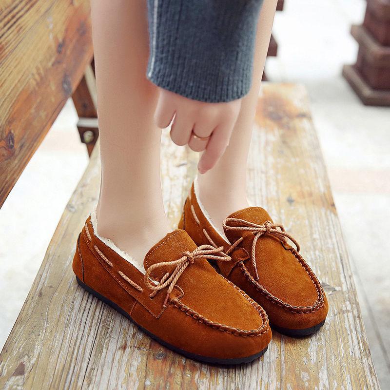Winter Women's Shoes 2025 New Korean Version of Versatile Students Keep Warm with One Pedal, Lazy Casual Flat-bottomed Velvet Doudou Shoes