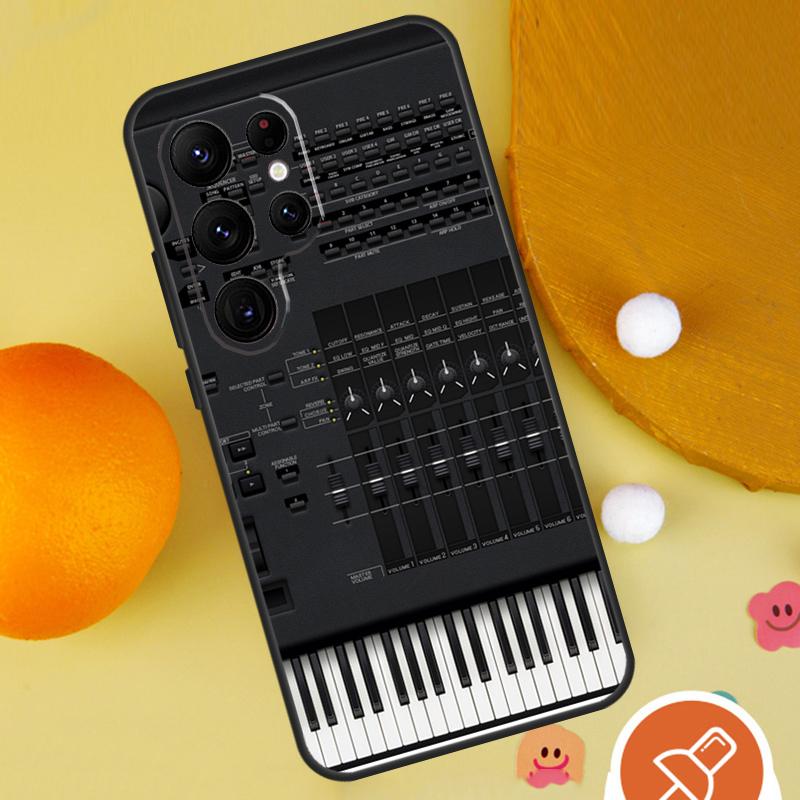 Vintage Synth Synthesizer Phone Case For Samsung Galaxy S25 Ultra S24 S23 S22 Ultra S9 S10 S20 Plus S21 FE Funda Cover