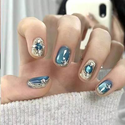 Künstliche Nägel – Nageltips & künstliche Nägel