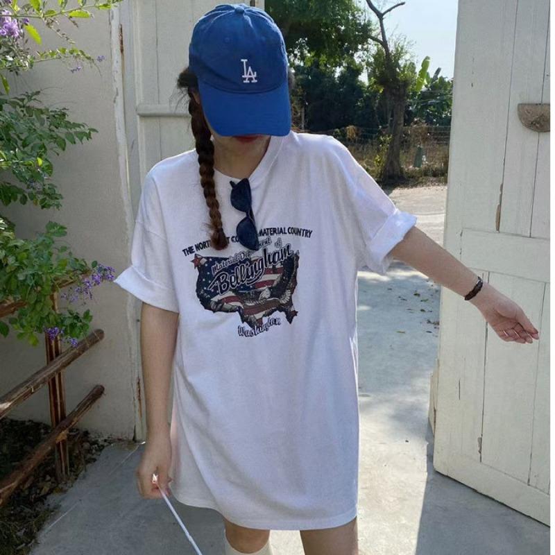 A New Summer Loose and Versatile Printed Short-sleeved T-shirt