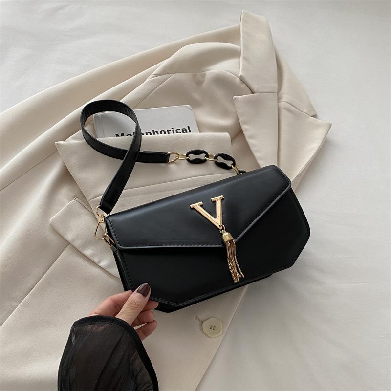 

Простая и модная маленькая квадратная сумка 2024 года, простая и модная сумка через плечо, простая повседневная сумка-мессенджер, вместительная сумка для поездок на работу чёрный