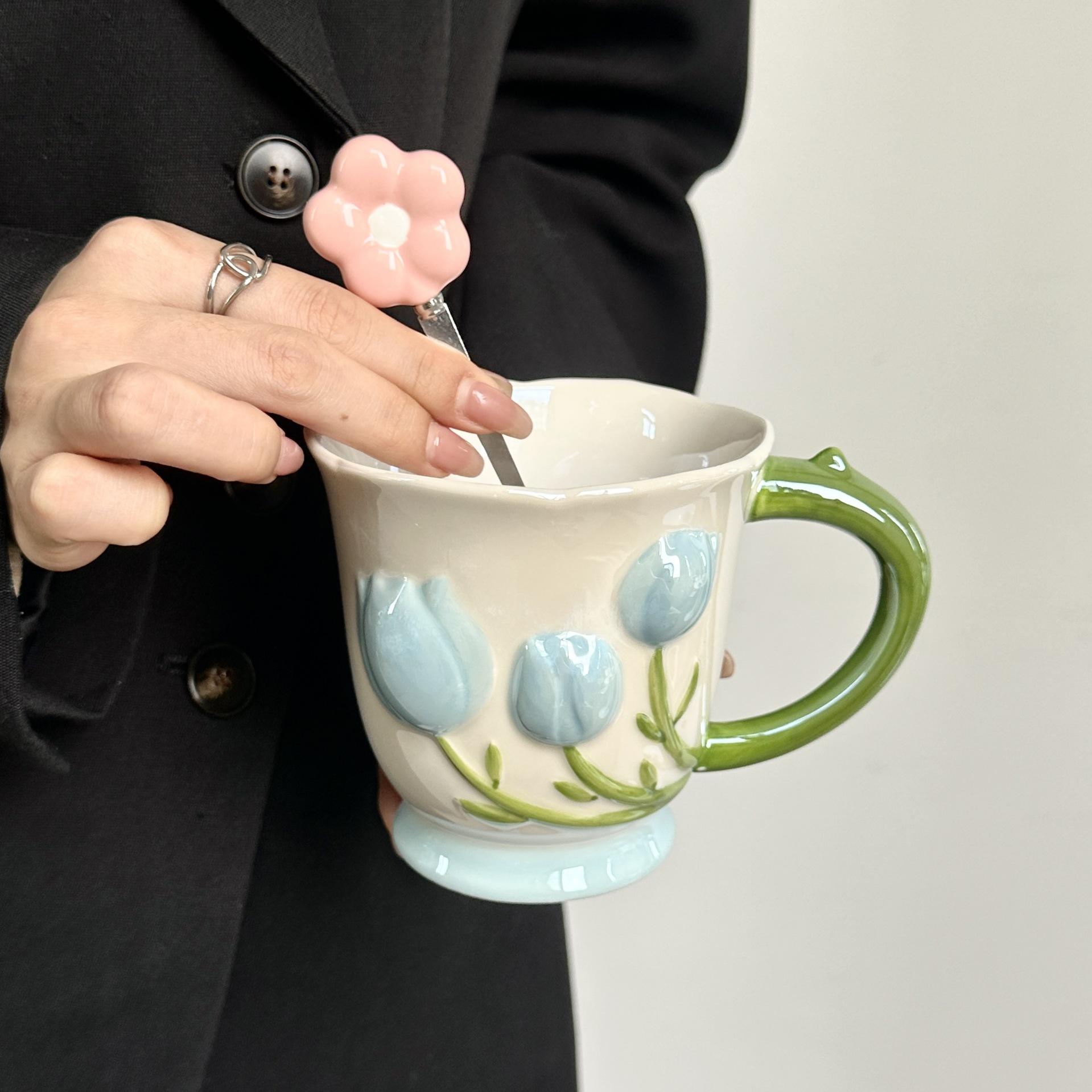 Tulpenbecher für Mädchen Geburtstagsgeschenke Exquisite Kaffee-Frühstückstasse Praktische Hand Socken Geschenke für Mädchen 301-400ml