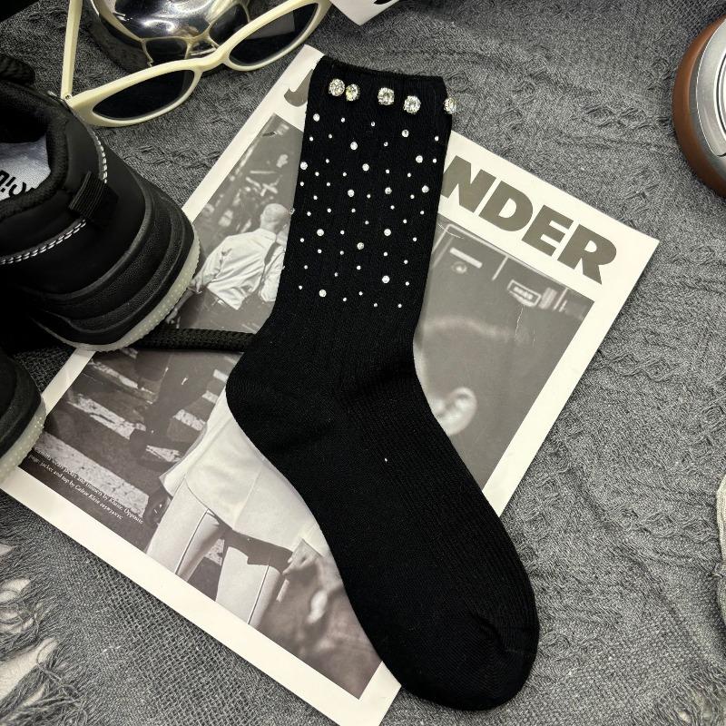 A Pair of Short Socks Accessories Socks Autumn and Winter New Personality Fashion Warm Rhinestone Decoration Socks