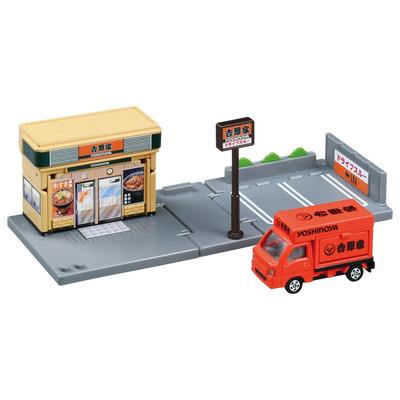TAKARA TOMY Tomica Tomica Town Yoshinoya (with Tomica) Miniature Car Toy for Ages 3 and Up