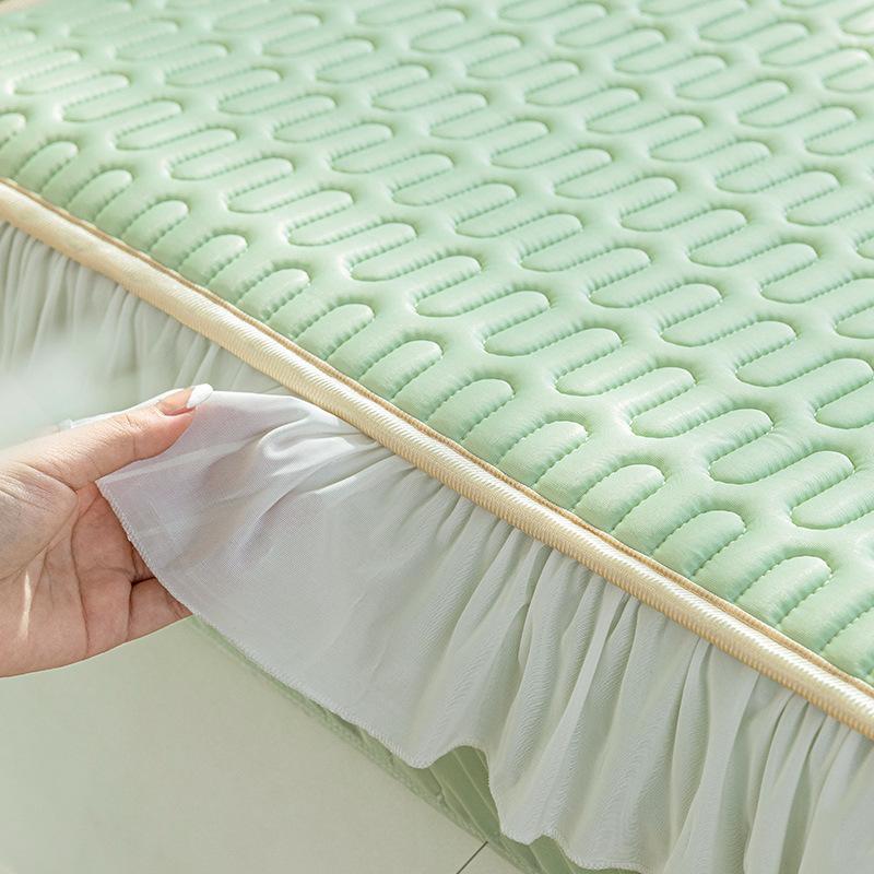 Latex-Sofabezug aus Eisseide, Neu 2024, All-Inclusive-Universalbezug, schickes, rutschfestes Sofakissen, Sommermatte