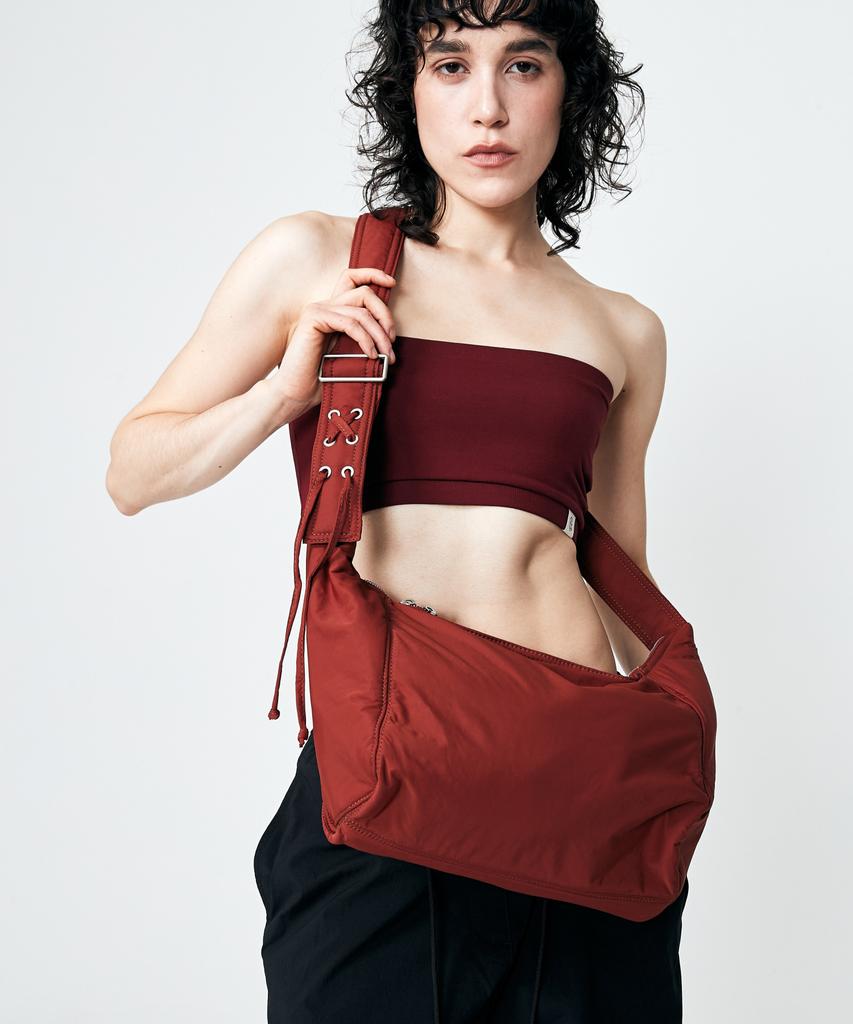 Vlot Eyelet Strap Hobo Bag [Red]