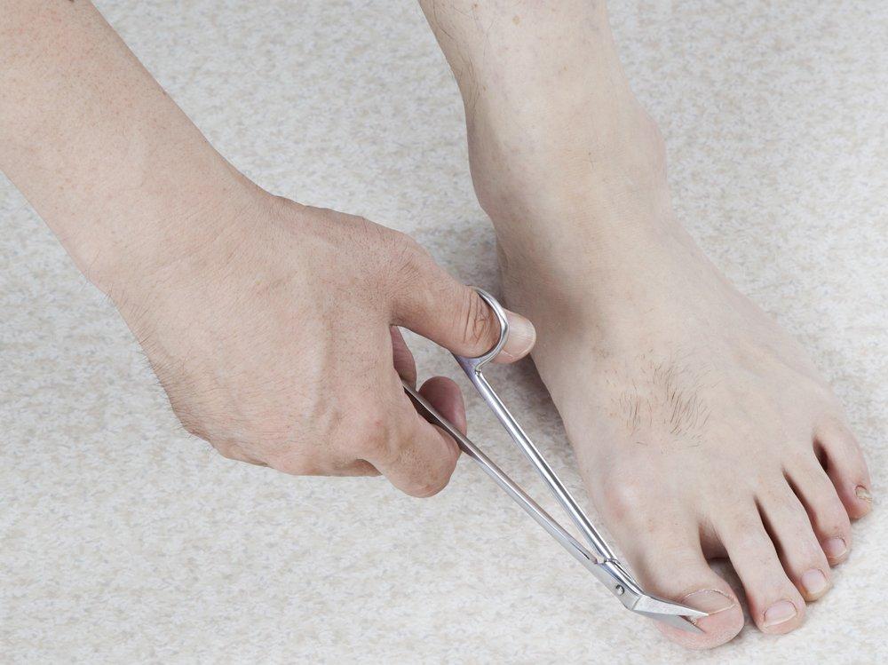 PT Sahi International 88016 Yatetsu Series Easy Toenail Scissors &