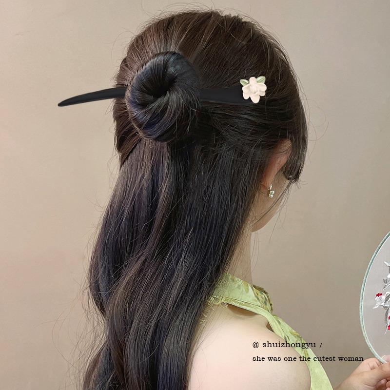 Elegant Retro Tassel Hairpin for Hanfu Updo - Women's Chinese Style Metal Hair Clip