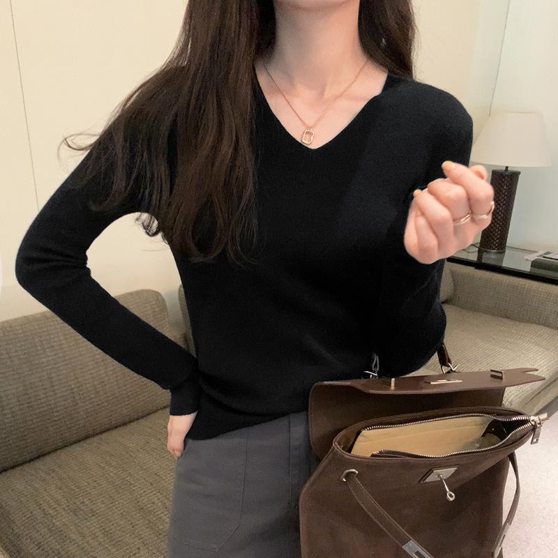 European tops, new V-neck inner wear, women's autumn and winter long-sleeved, slim-fitting, soft and waxy cashmere knitted bottoming shirts