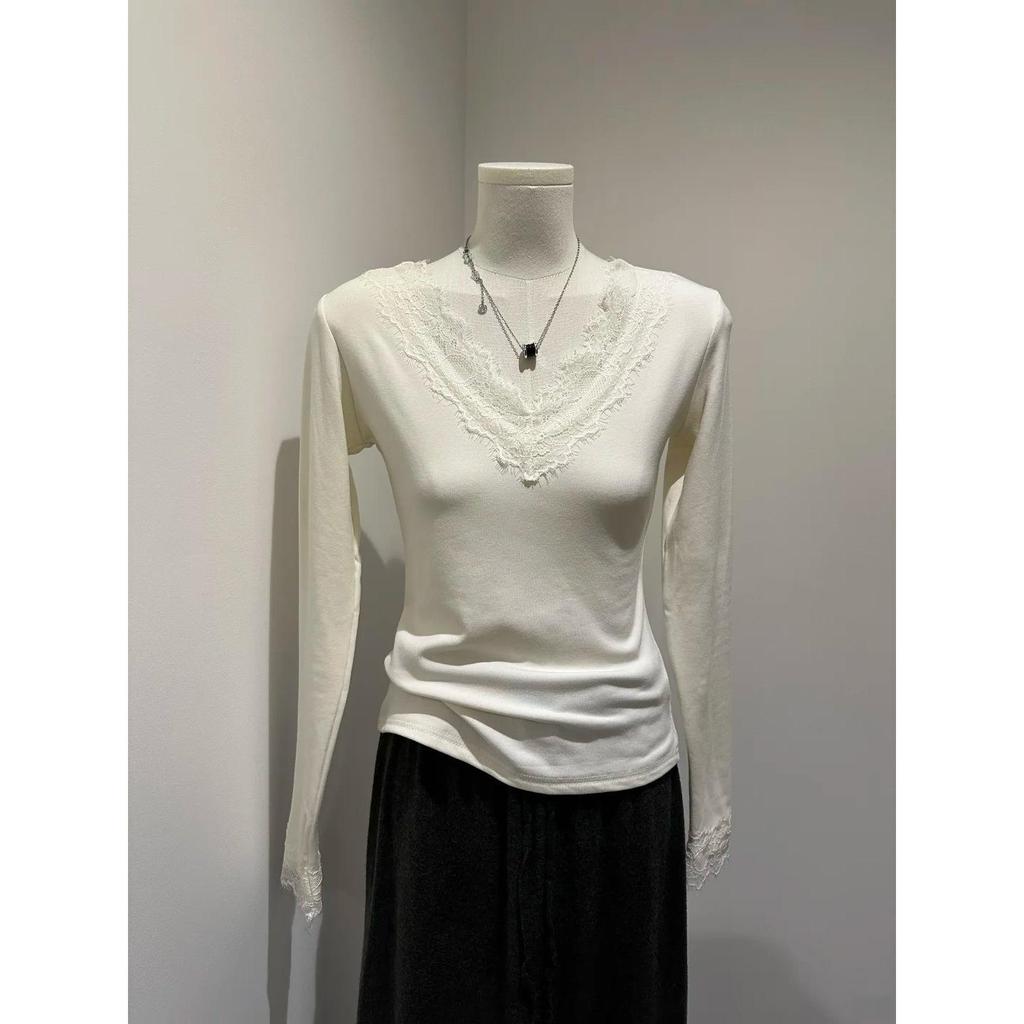 Korean Design V-Neck Lace Layer T-Shirt for Women - Slimming Long Sleeve Top for Spring, Autumn, Winter 2026