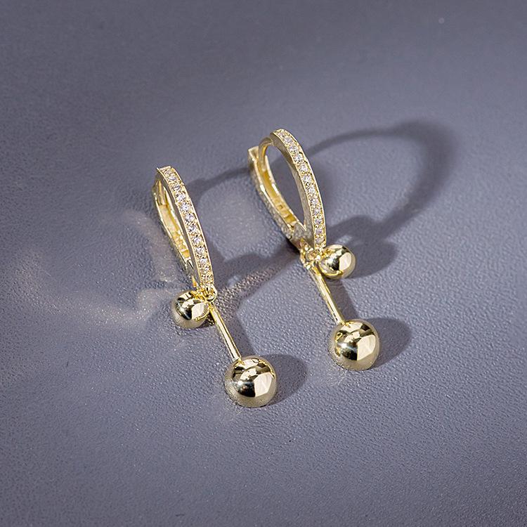 Elegant High-End Women's Gold-Plated S925 Sterling Silver Ear Cuffs with Diamond Accents - Versatile Pendant Earrings