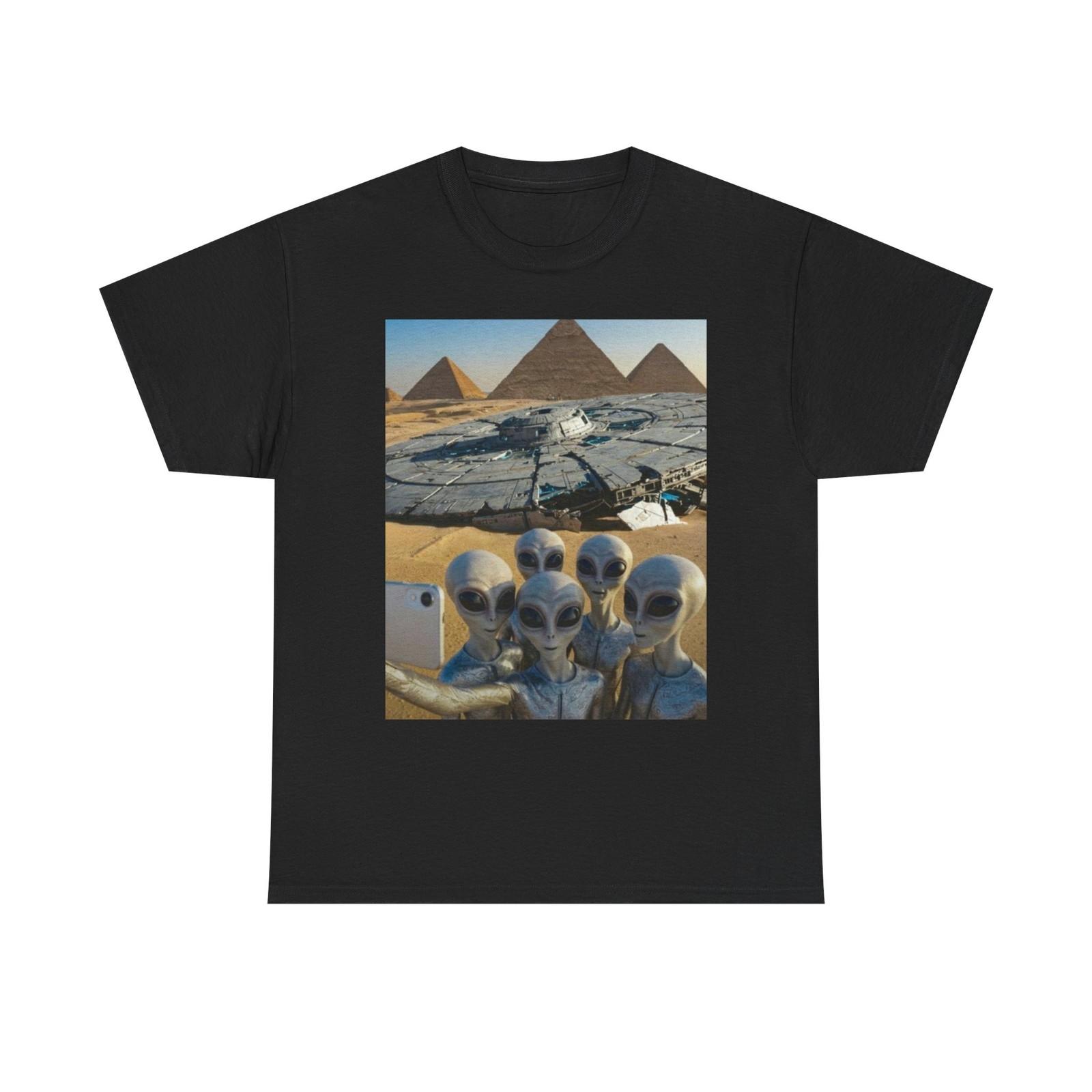 Alien Crash In Egypt T Shirt Funny Graphic Unisex Heavy Cotton Tee XL