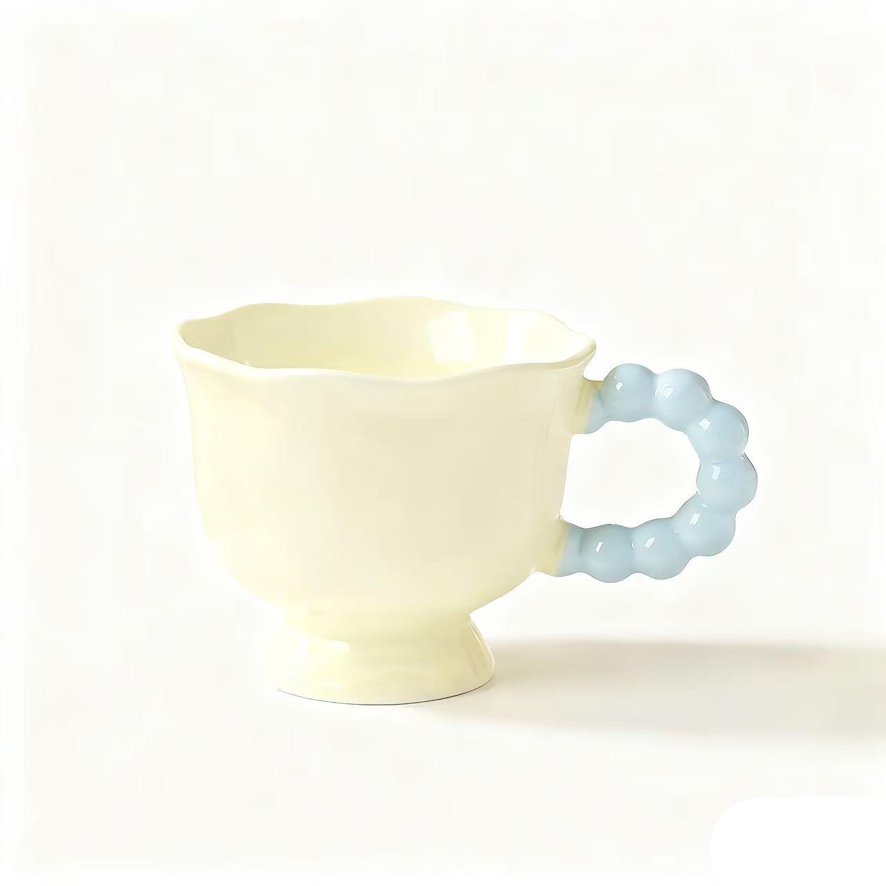 Trendy Ceramic Couple Mug - Stylish Souvenir & Thoughtful Gift