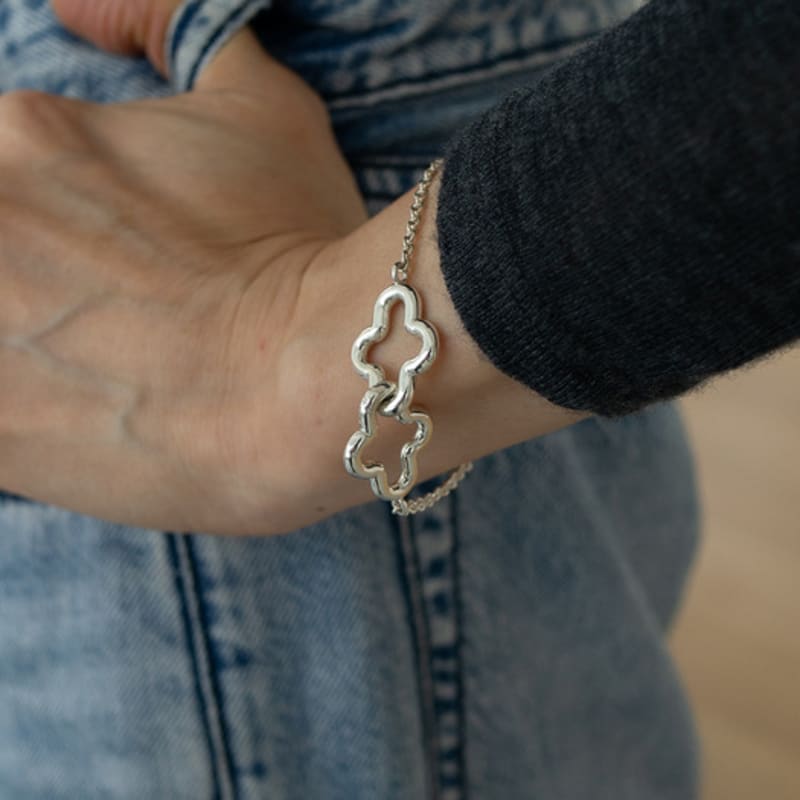 Invisible Collage HUG BLOOM BRACELET_SILVER