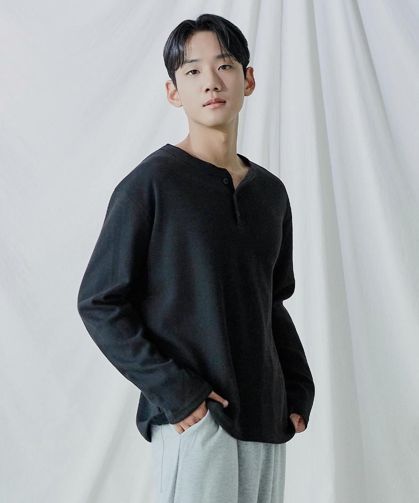 POLYGRAM Washable Semi-Crop Henley Neck Long Sleeve - Black