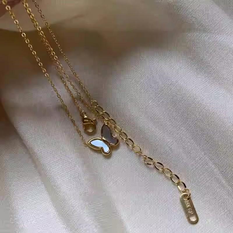 Women's Retro Butterfly Shell Necklace - Non-Fading Titanium Steel Clavicle Chain