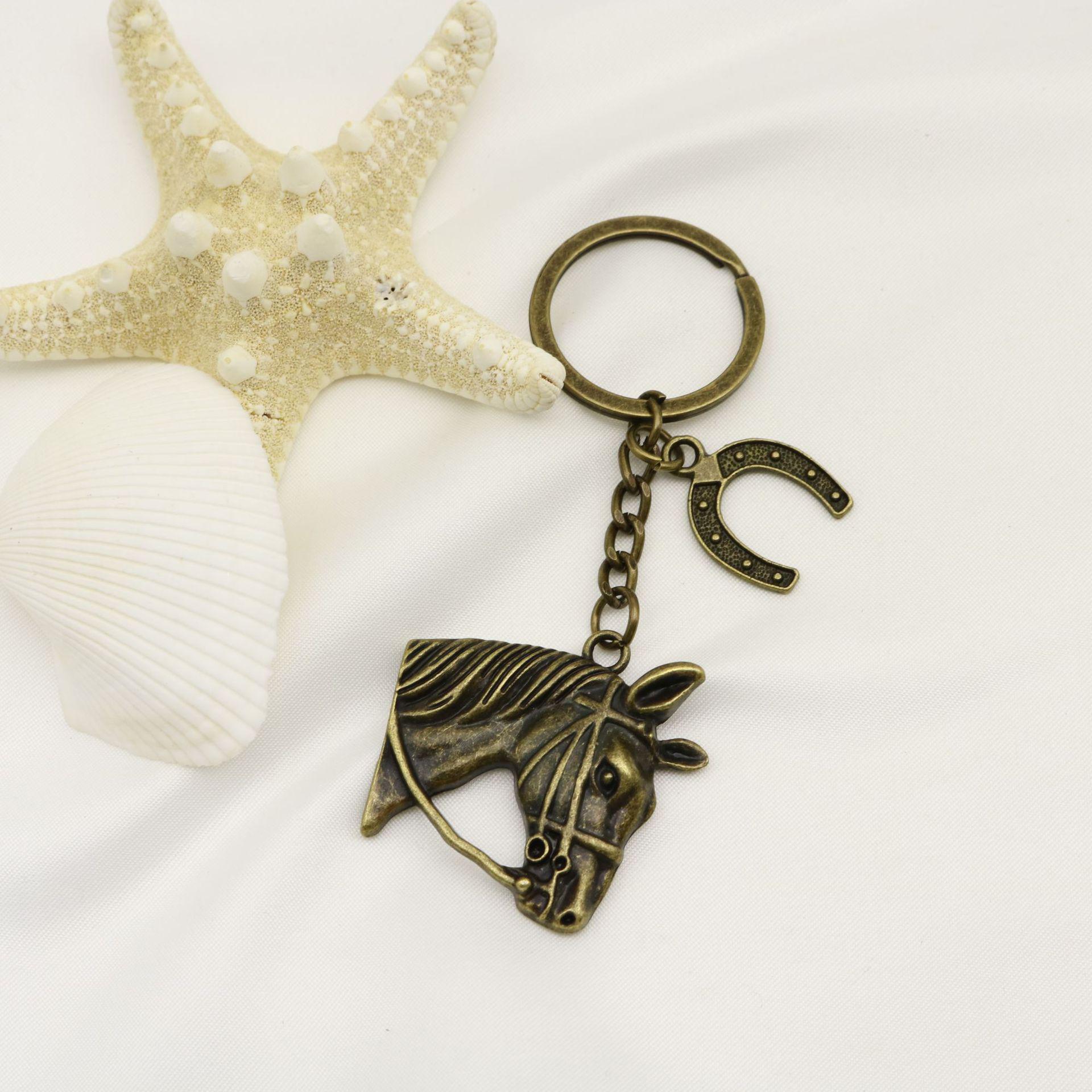 Xiyin Hot Selling Simple Horse Head Keychain Pendant