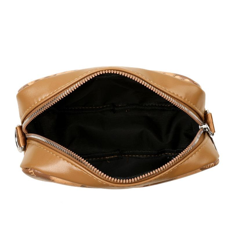 Fashion Trend High-end Sense New Style Checkerboard Messenger Bag Commuter Versatile Camera Bag