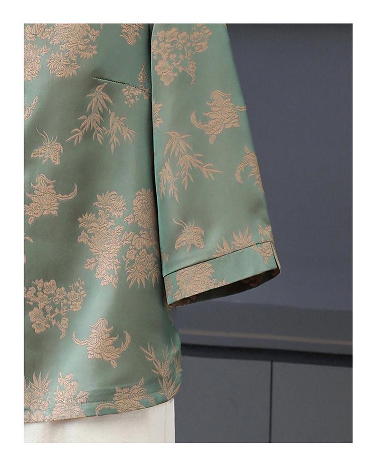 Elegant Seven-Sleeve Chinese Style Top for Women - Loose Fit, Printed Design, Perfect for Middle-Aged and Elderly Mothers or Grandmothers