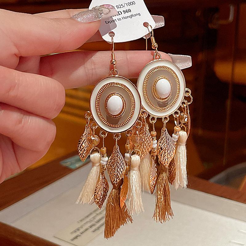 Round oil dripping leaves, crystal fringed ear hooks, bohemian long earrings, high-end retro earrings.