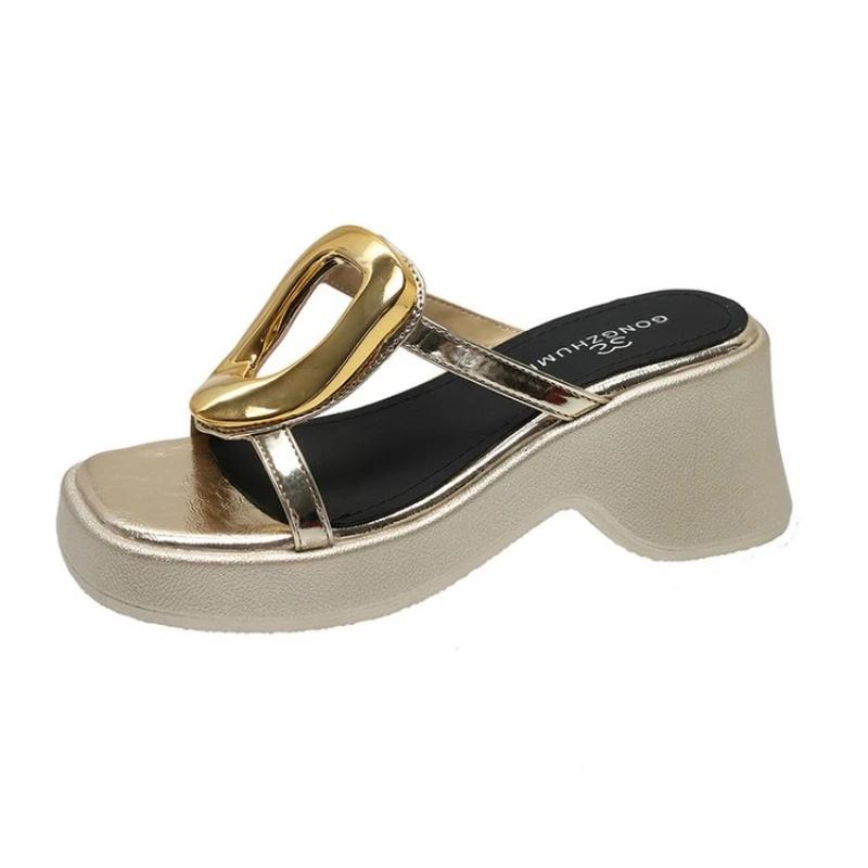 Fashion Women's Summer Fashion Open-Toe Platform Slippers Casual Metal Decoration Thick Bottom Slides for Ladies