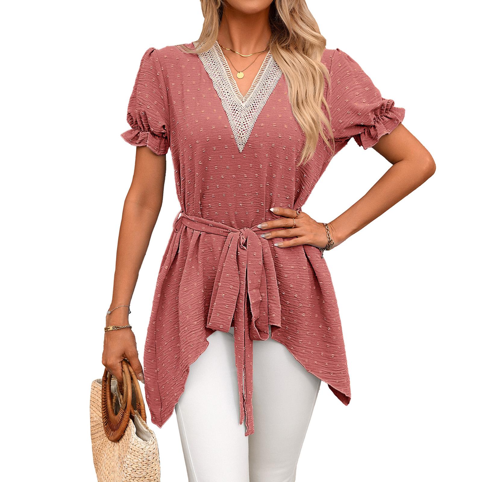 

Women V Neck Tie Waist Blouse Short Sleeve Loose Fit Tunic Top with Lace Trim and Asymmetrical Hem for Daily Wear L червоний
