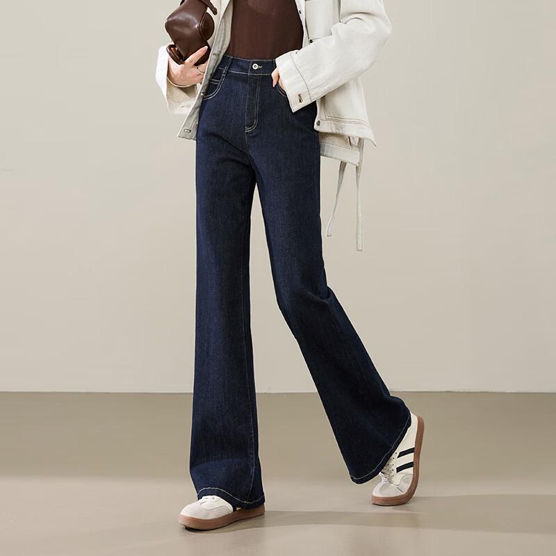 Women s Micro-Flared Straight-Leg Jeans 29