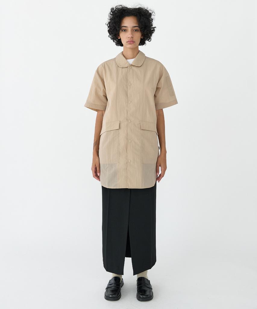 Wokeuwokeu Round Apron Shirt (Beige)