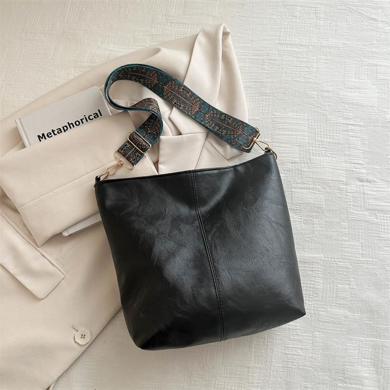 2024 Spring New Fashion Street Tide Large Capacity Casual Shoulder Diagonal Crossbody Tote Bag Women's Bag