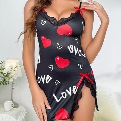 Dámské přiléhavé noční košilky s potiskem srdce a sexy krajkovou ozdobou a dámské sexy noční košilky s ramínky a výstřihem do V z mléčného hedvábí