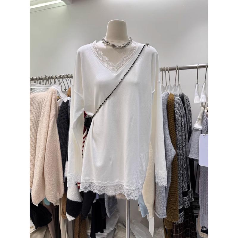 

Women s White Lace V-Neck German Velvet Long Sleeve Shirt Medium