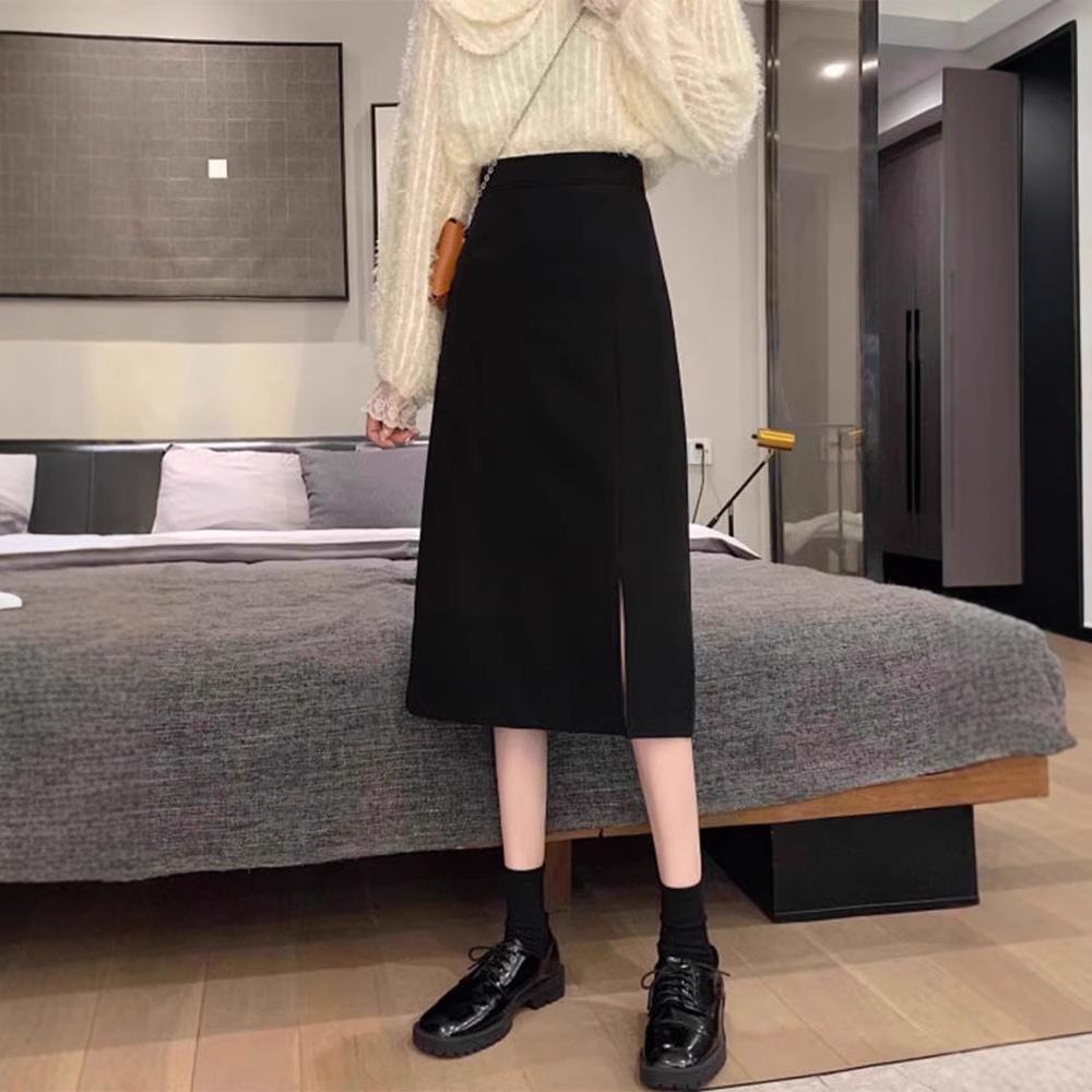 

Черная миди-юбка с разрезом и высокой талией для женщин - А-силуэт, маленький размер 3XL (recommended for 148-158 kg)