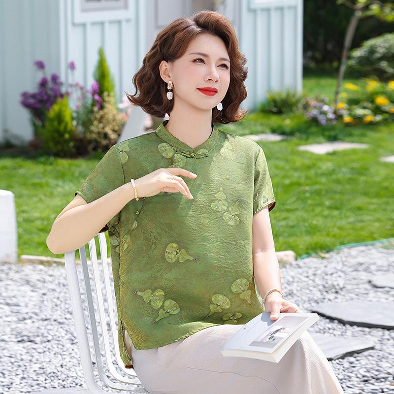 

Retro Print Frog Button Top & Straight Leg Pants Set for Middle-Aged Women - Summer 2026 Fashion 5XL (for 145-160 lbs)